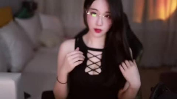 [在线ASMR][轩子巨二兔]特殊视脚助眠合集 6