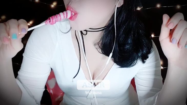 [在线ASMR][RyuA阿玉]Pink Candy Eating Sound – 예쁜 핑크 사탕 입소리 – ピンクのキャンディーを食べる音– Korean ASMR