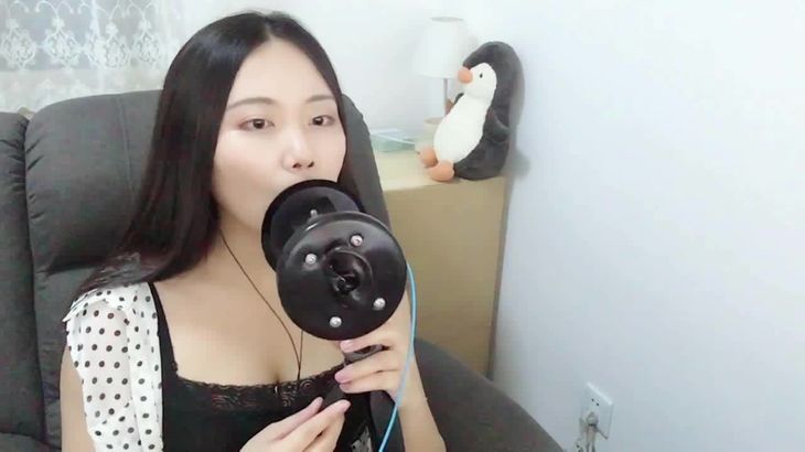 [在线ASMR]ASMR池喵 舔耳+芦荟胶