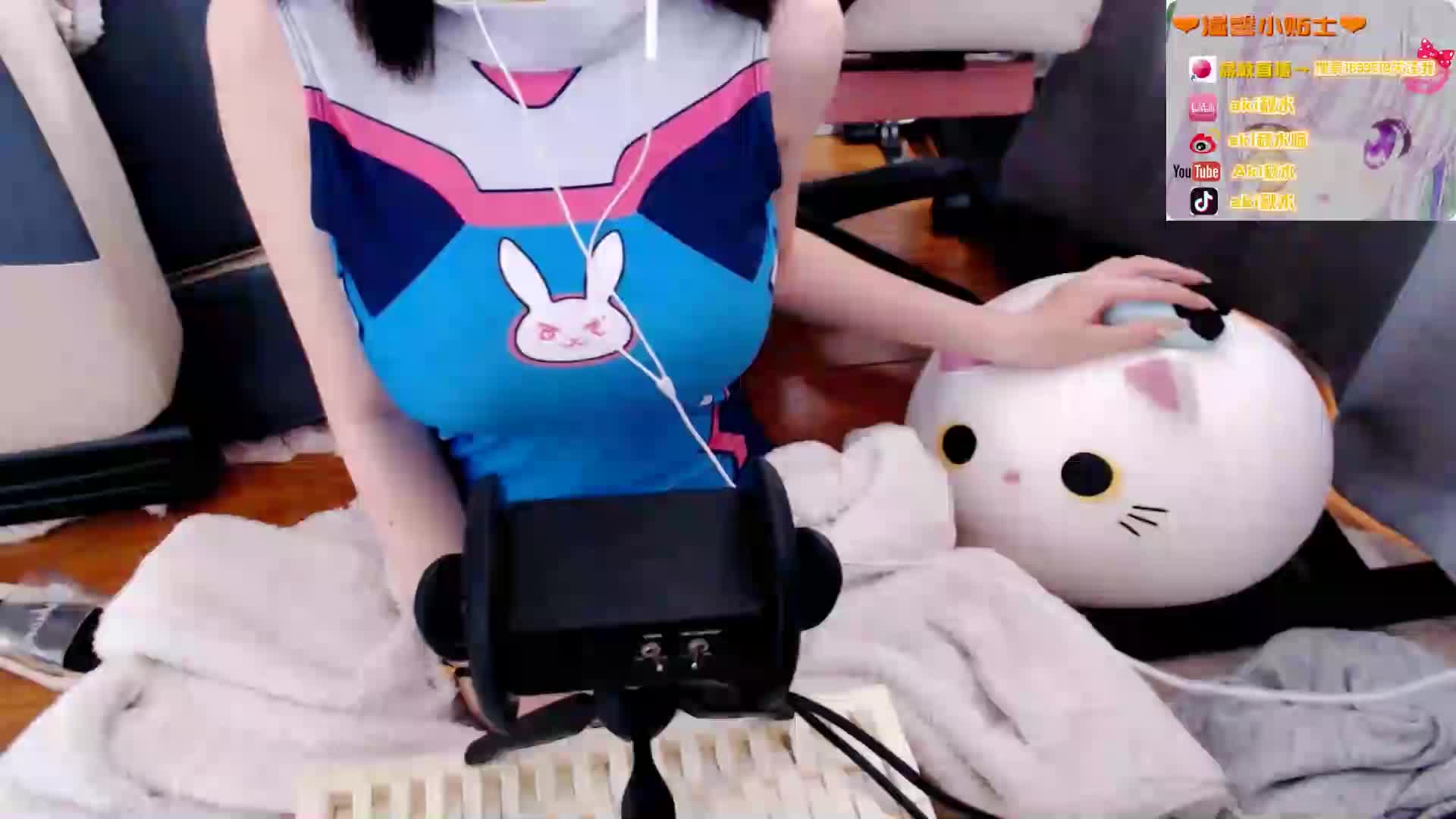 [在线ASMR][Aki秋水ASMR]久违的芦荟胶噗呲噗呲~有彩蛋！