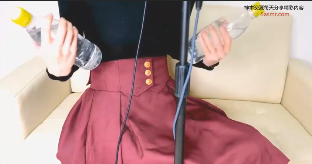 利香ASMR耳语助眠:一起研究好听声音 利香ASMR一起进行好的声音研究
