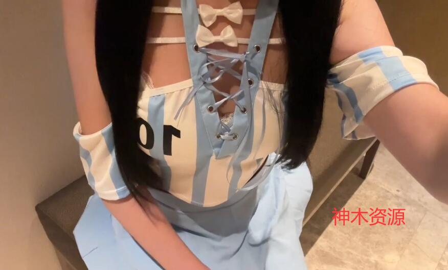 婉儿别闹《球队更衣室的安慰—世界杯特辑》