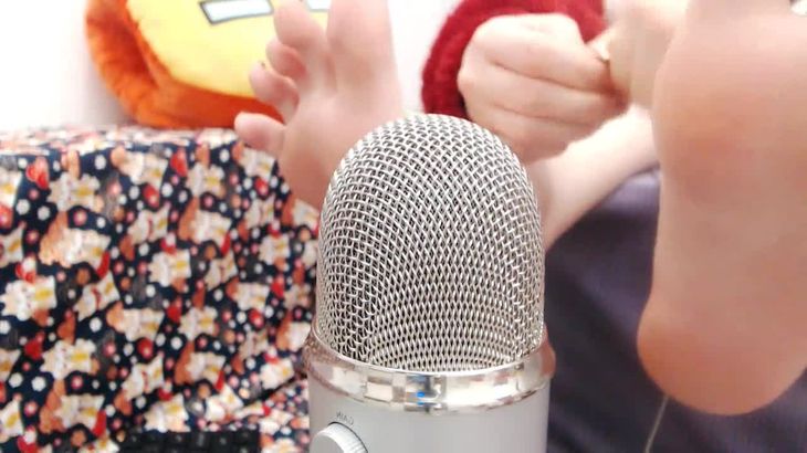[在线ASMR]ASMR肉淼淼 裁缝系列 肉肉的肥脚脚为你耳边按摩