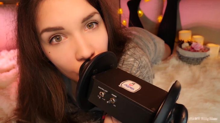 [在线ASMR]ASMRKittyKlaw 在沙发上的舔耳和口腔音
