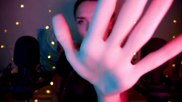 [在线ASMR]ASMR-–-Tingly-Face-Touching-with-Whispers